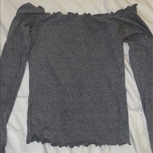 women’s long sleeve top
